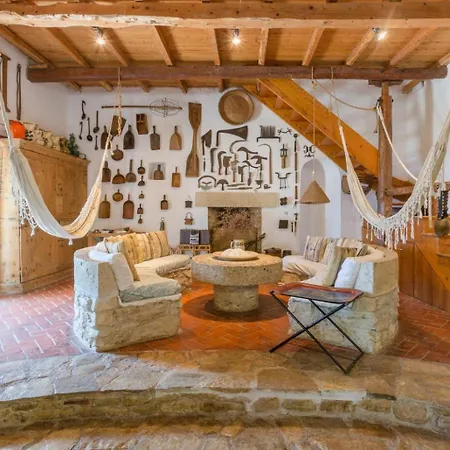 The Olive Press Bay فيلة