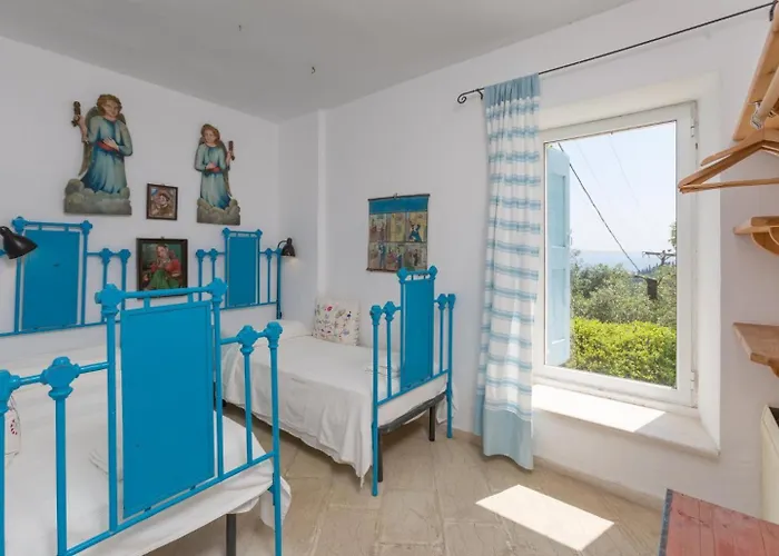 The Olive Press Bay فيلة