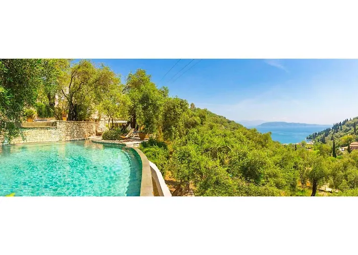 فيلة The Olive Press Bay *