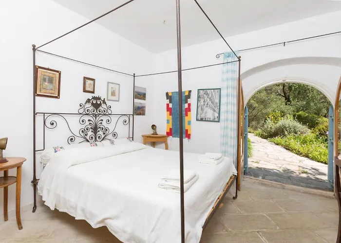 Villa The Olive Press Bay *