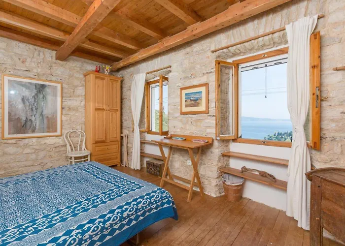 Villa The Olive Press Bay *